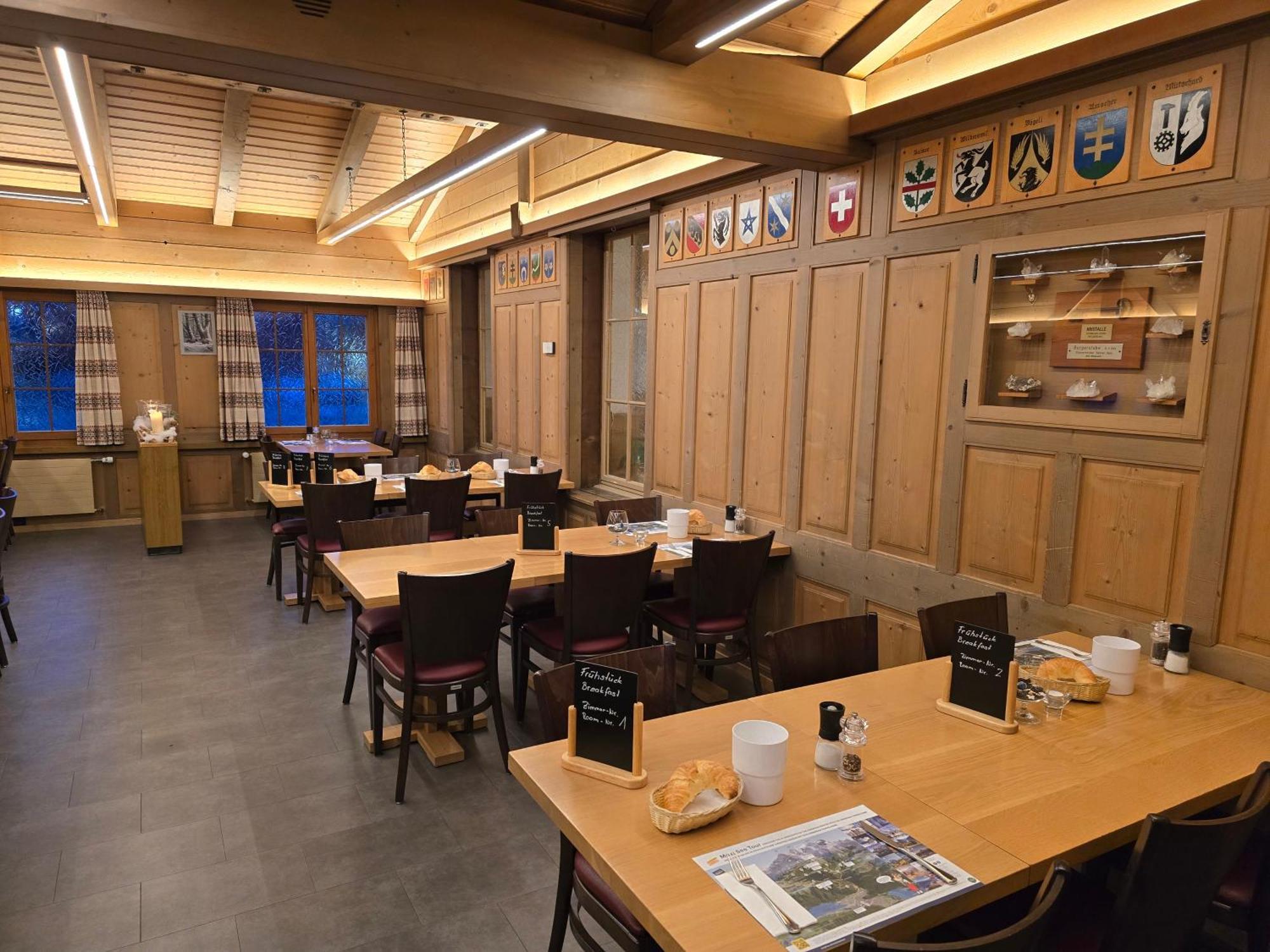 Gasthof Hirschen In Wilderswil Ngoại thất bức ảnh