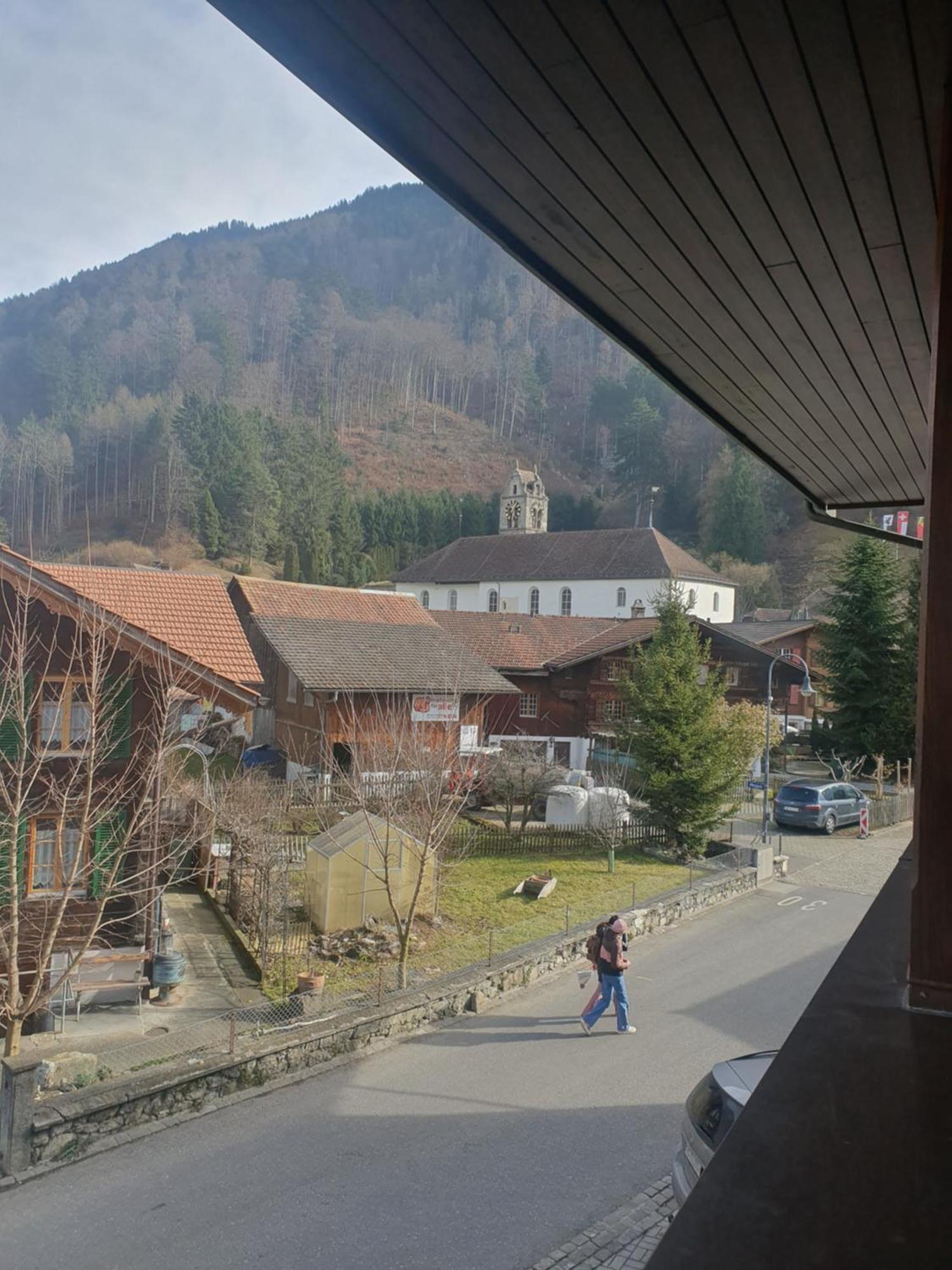 Gasthof Hirschen In Wilderswil Phòng bức ảnh